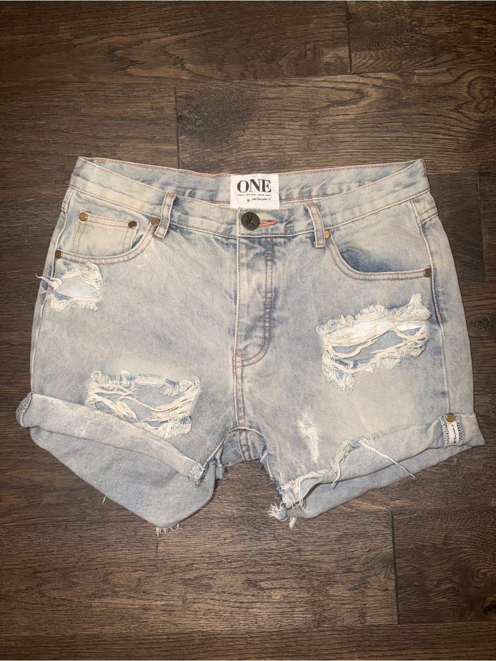 One Teaspoon Chargers Distressed Shorts Size 28